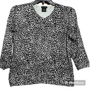 Bay Studio Cardigan With Ruched Shoulders Sz XL 3/4 Length Sleeves Black & White